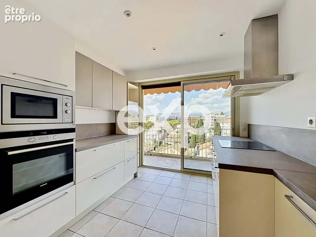 Appartement 4 pièces 107 m² à vendre à Antibes (06160) - photo 3