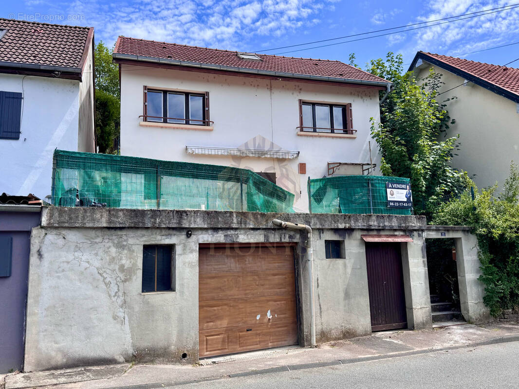 Maison à DUNG