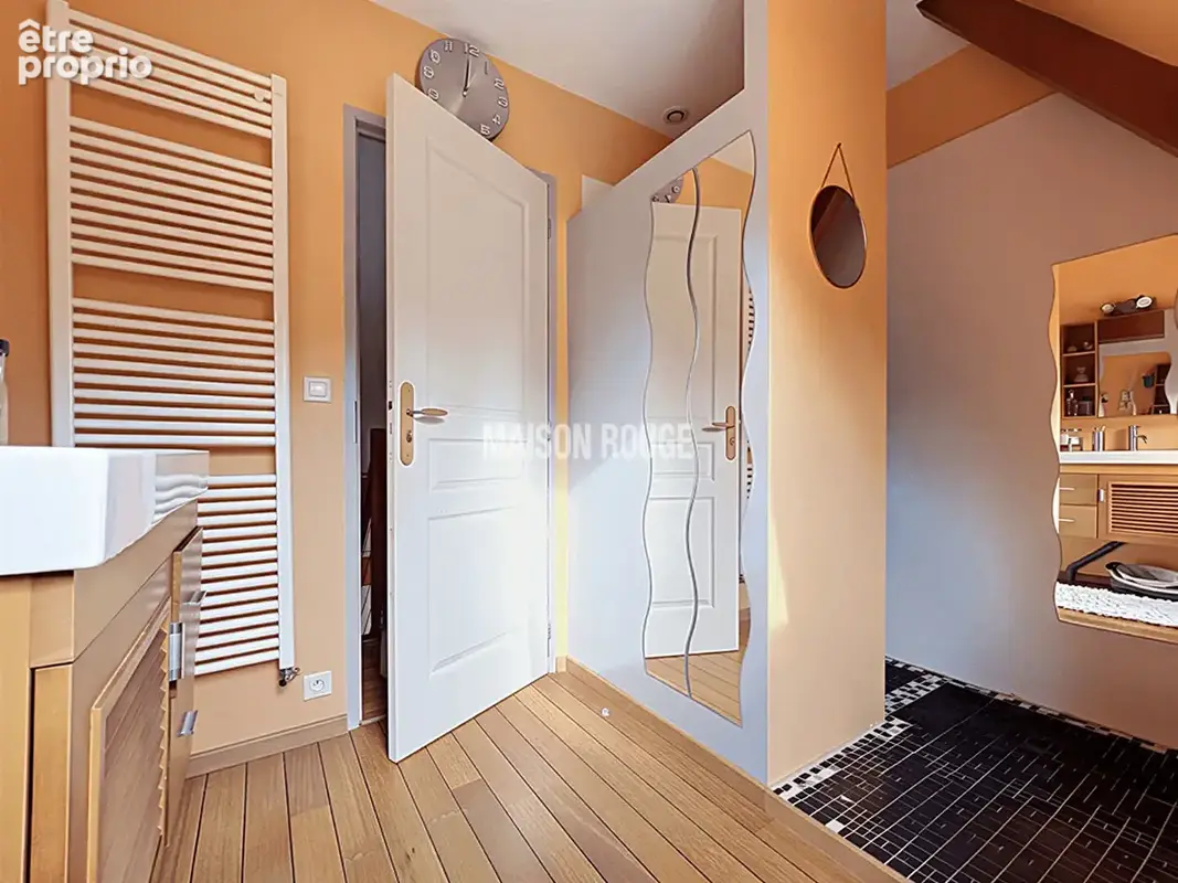 Maison en pierre rénovée avec piscine chauffée sur 3 200 m² de terrain à Val Couesnon - photo 19