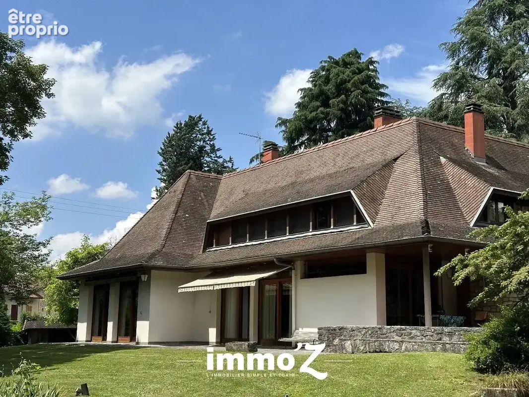 Moirans propriete sur terrain de 3000 m² - photo 2