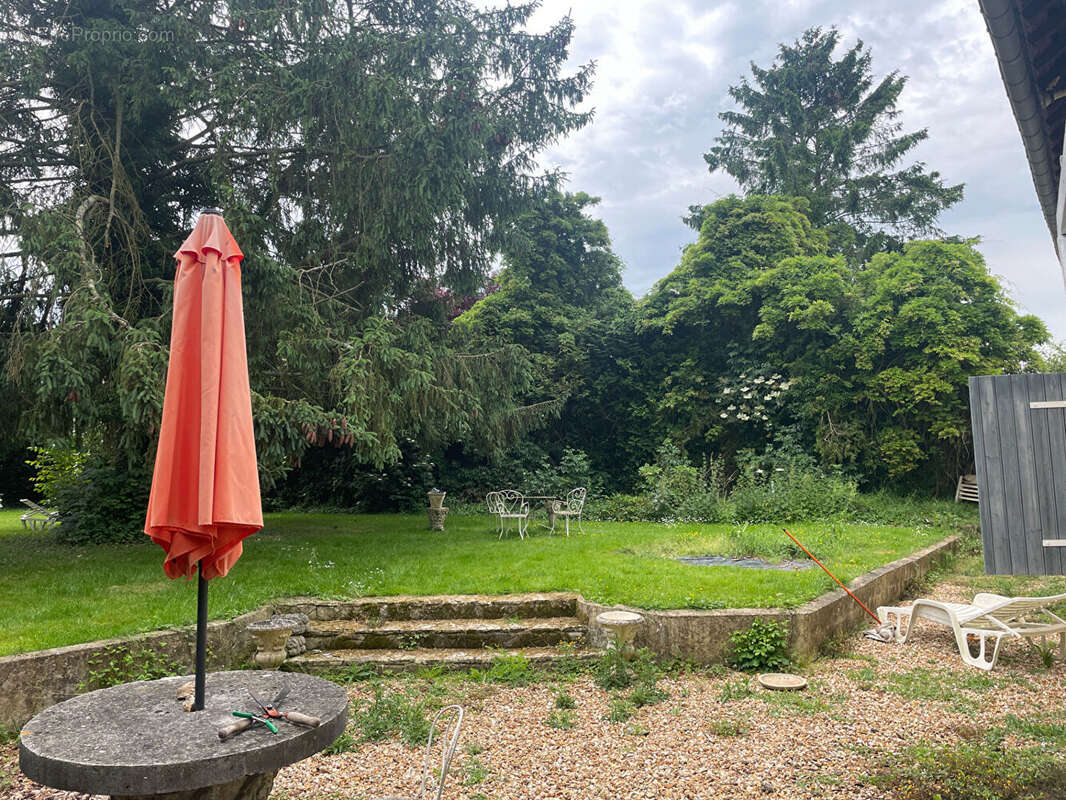 Maison à MARCHEZAIS