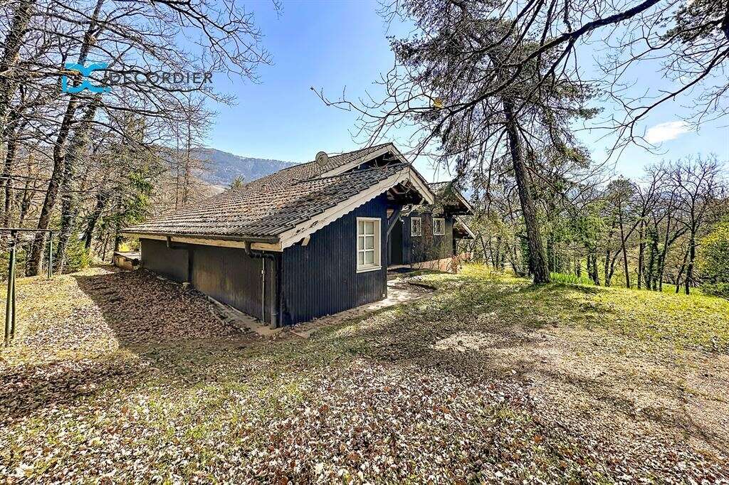 Lyaud - propriete 18 689 m² et maison de 180m2 - photo 3
