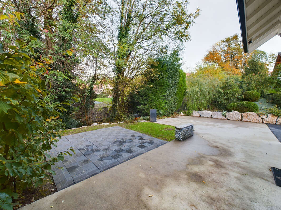 Maison à VIVIERS-DU-LAC