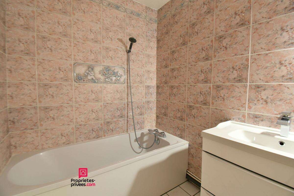Appartement à SAINTE-FOY-LES-LYON