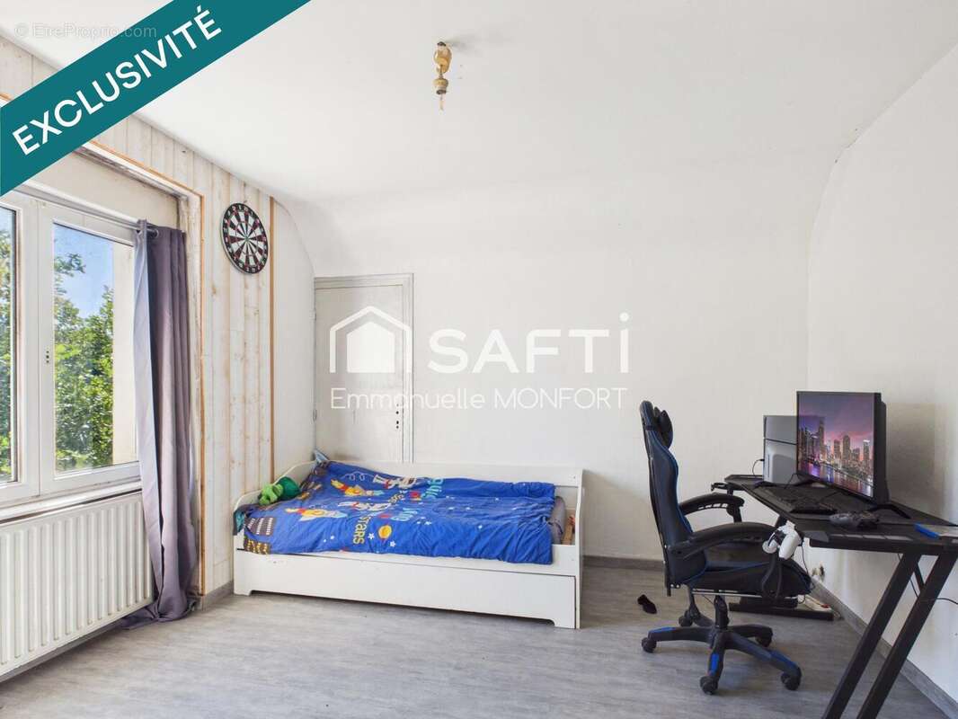 Maison 90 m² à Plouneour-Menez  - photo 8