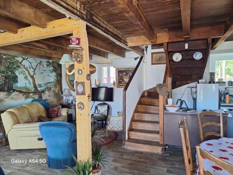 Maison à MUR-DE-BARREZ