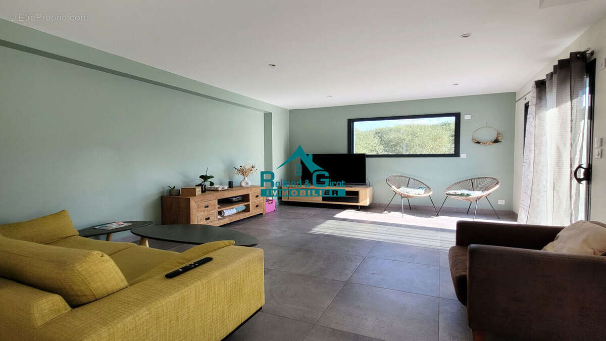 Maison à LA BOUEXIERE