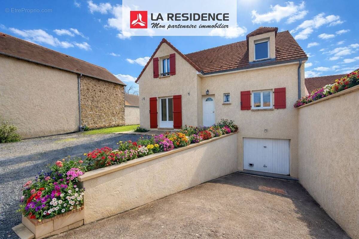Maison à BONNIERES-SUR-SEINE