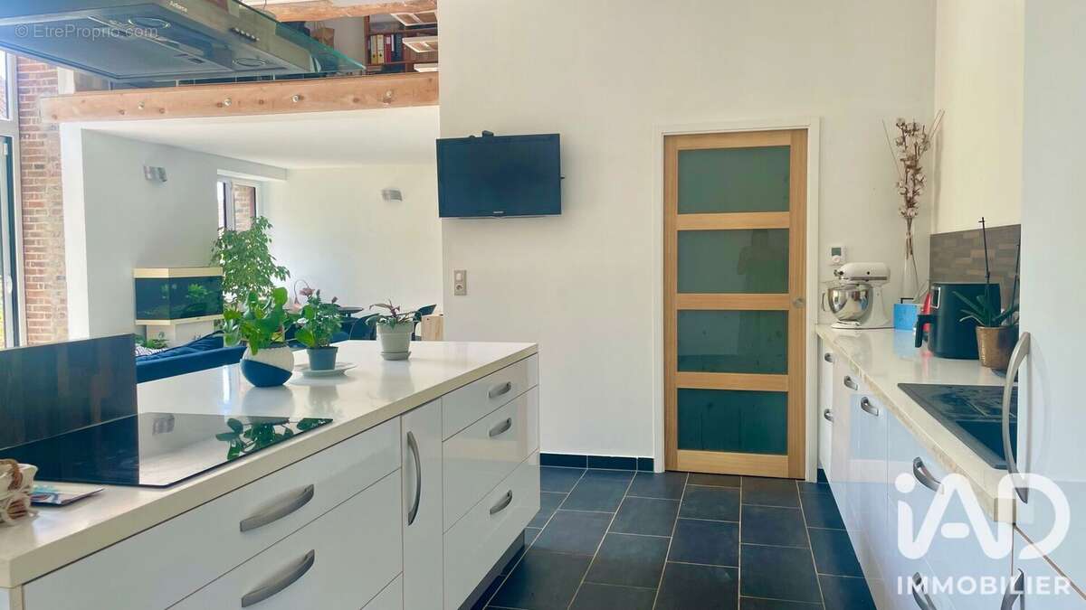 Maison 170 m² à Perceneige  - photo 3