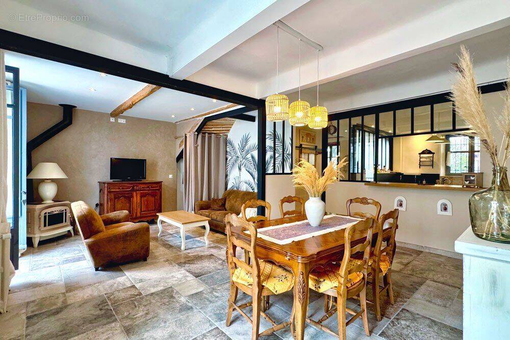 Photo 1 - Maison à ORAISON