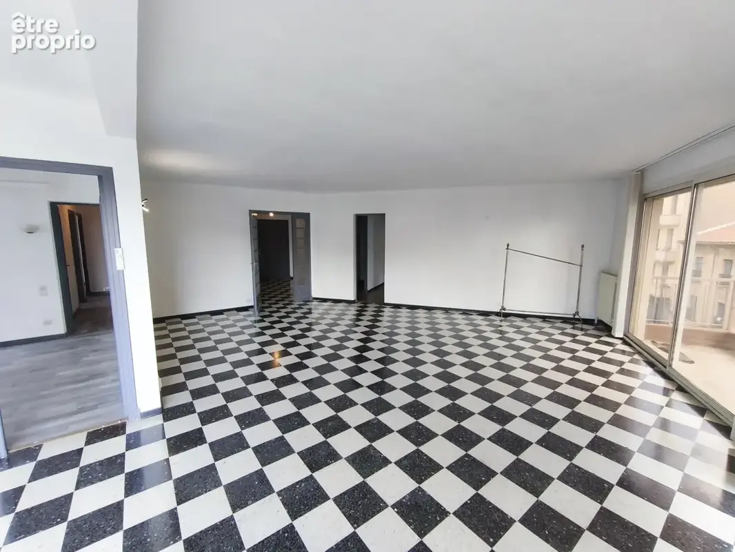 Vend appartement T5 de 144m2 à Béziers avec vu dégagée - photo 3