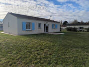 Maison à SAINT-GENIS-DE-SAINTONGE