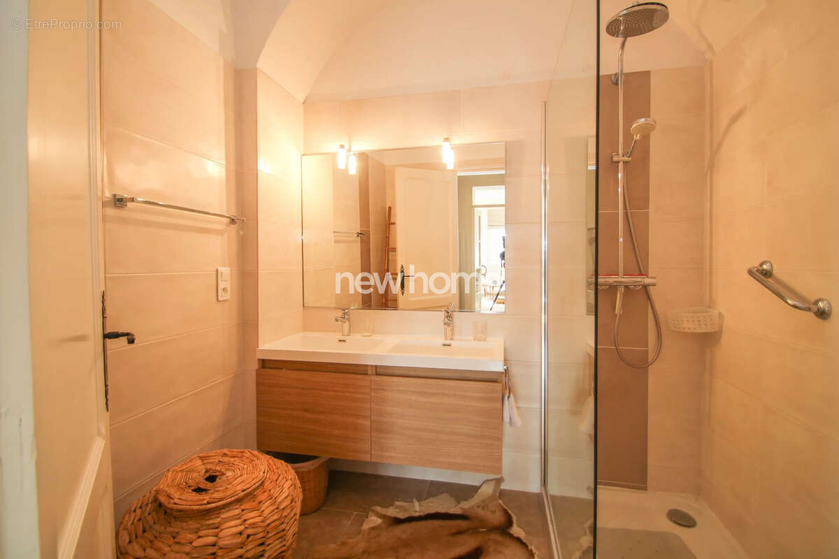 Appartement à FAYENCE