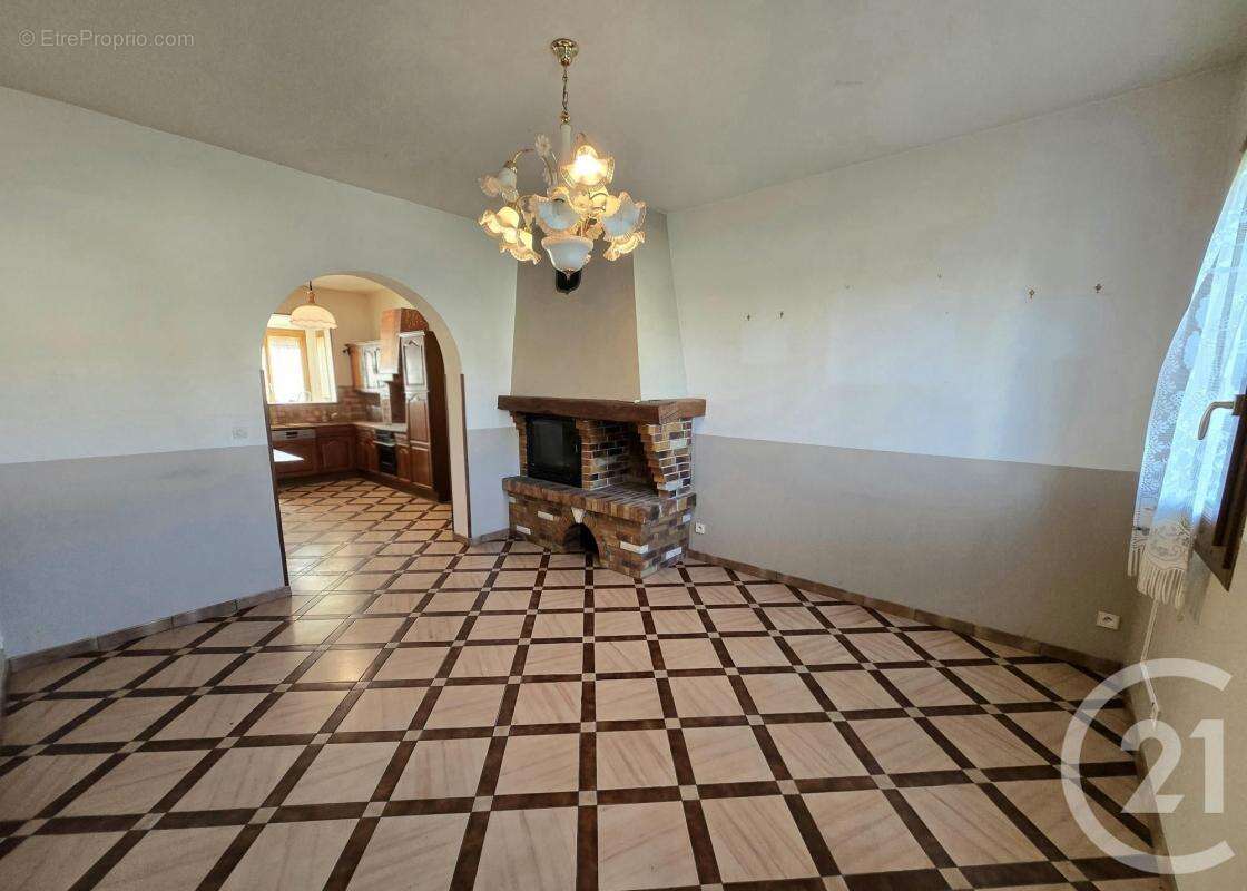 Maison à PONT-SAINTE-MAXENCE