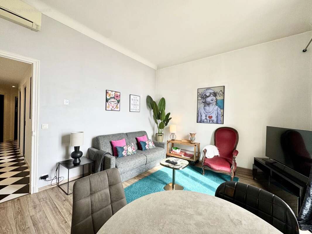 Appartement à BEAUSOLEIL