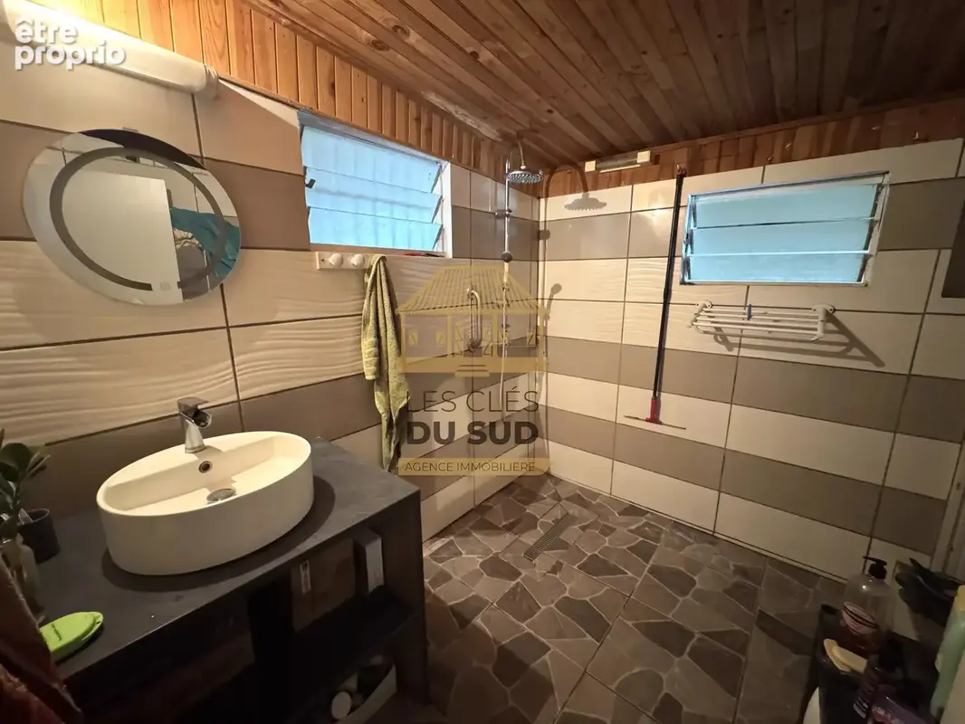 SAINT-JOSEPH – LES JACQUES  Maison créole rénovée avec dépendance – 165 000 € HAI - photo 11