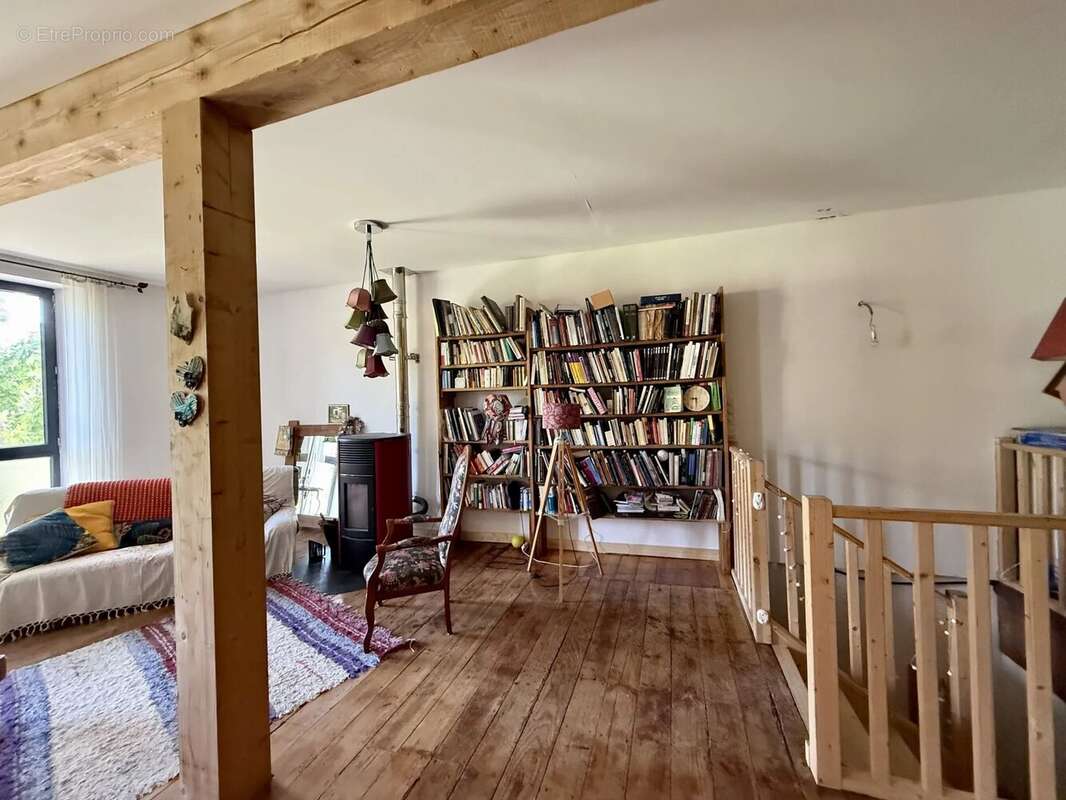 Maison à FEUILLA