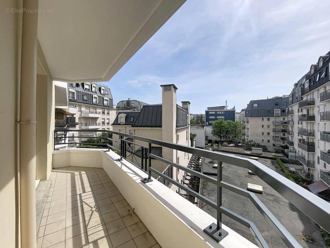 Appartement à CHATILLON