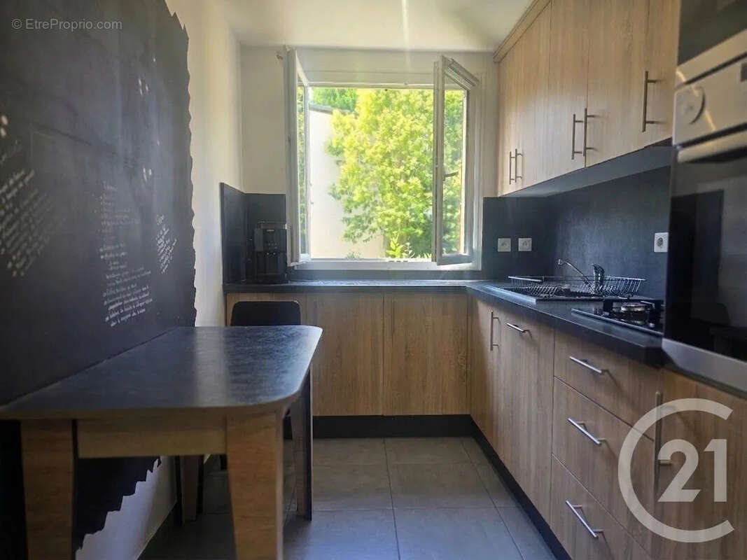Appartement à SAINT-MAUR-DES-FOSSES