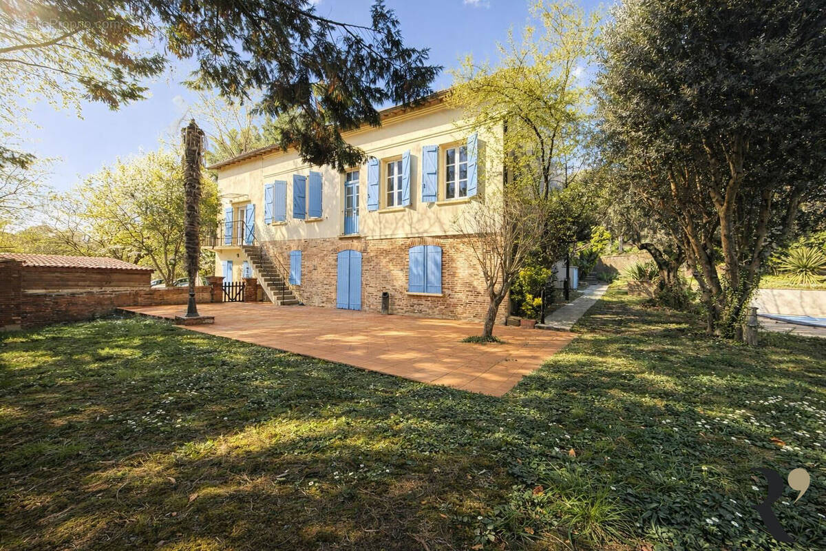 Maison à PECHBONNIEU