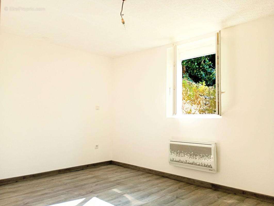 Maison à SAINT-SYLVAIN-D'ANJOU