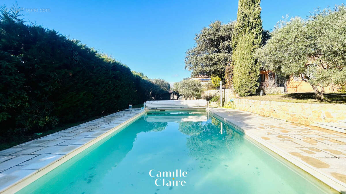 Maison à POURRIERES