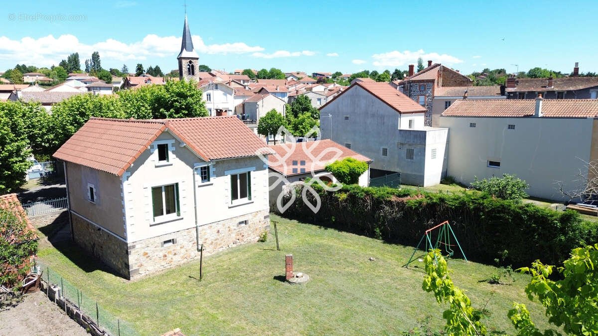 Maison à VERGONGHEON
