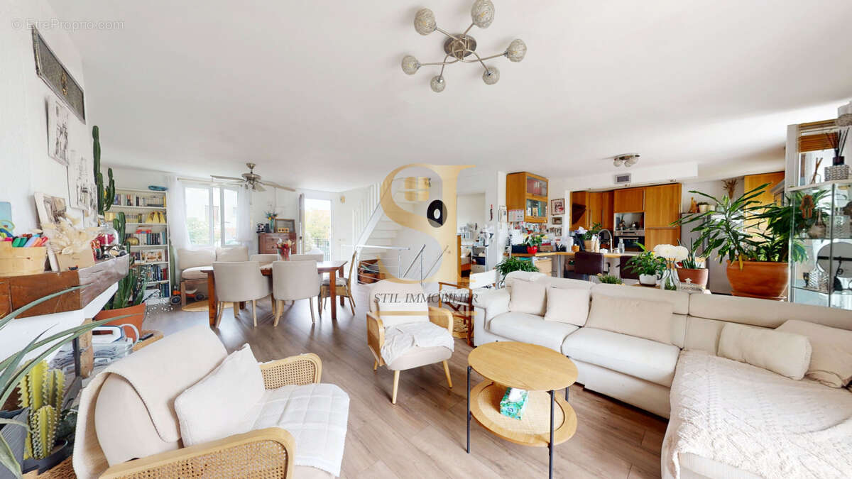 Maison à LA VILLE-DU-BOIS