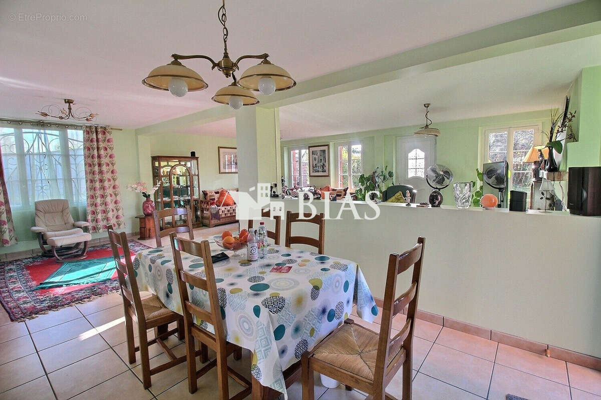 Maison à BARDOUVILLE