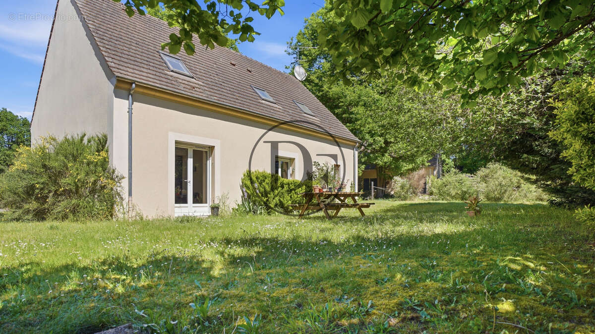 Maison à BOURRON-MARLOTTE