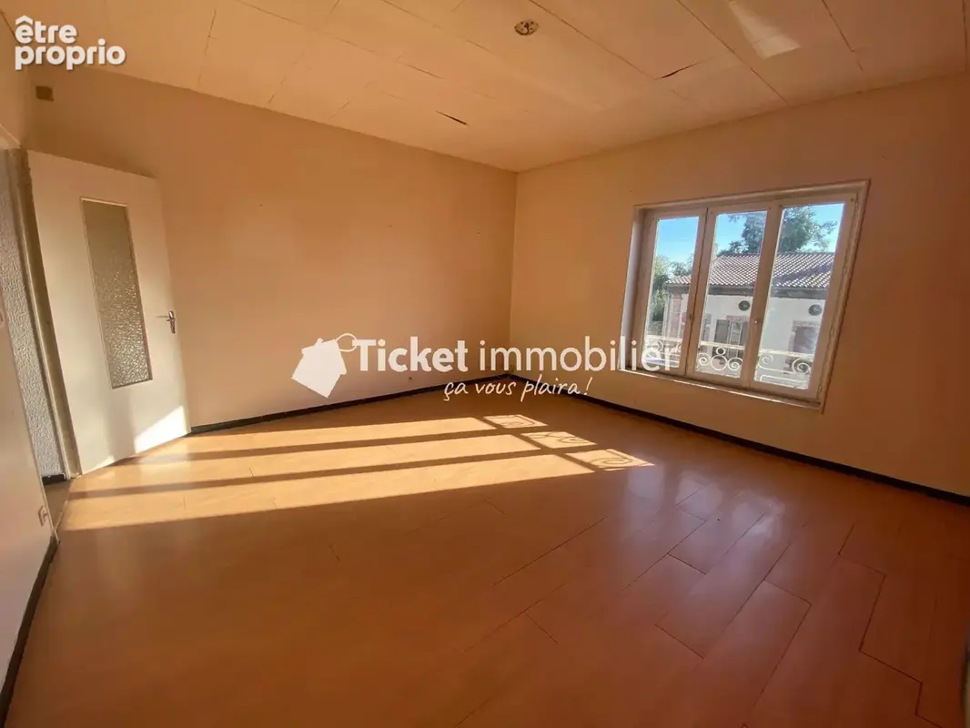 Appartement t3 68m2 pompignan 1er étage, grandes pièces, 2,80 m sous plafond, sans charges de copropriété, toiture neuve, fort p - photo 4