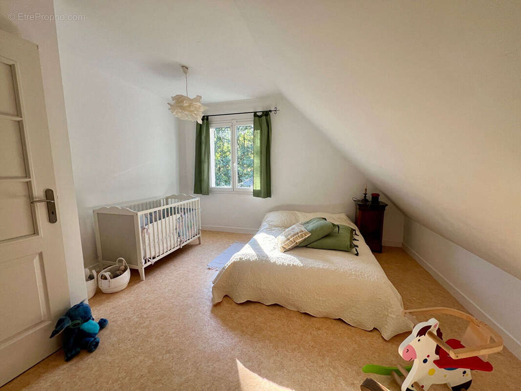 Maison à PARCAY-MESLAY