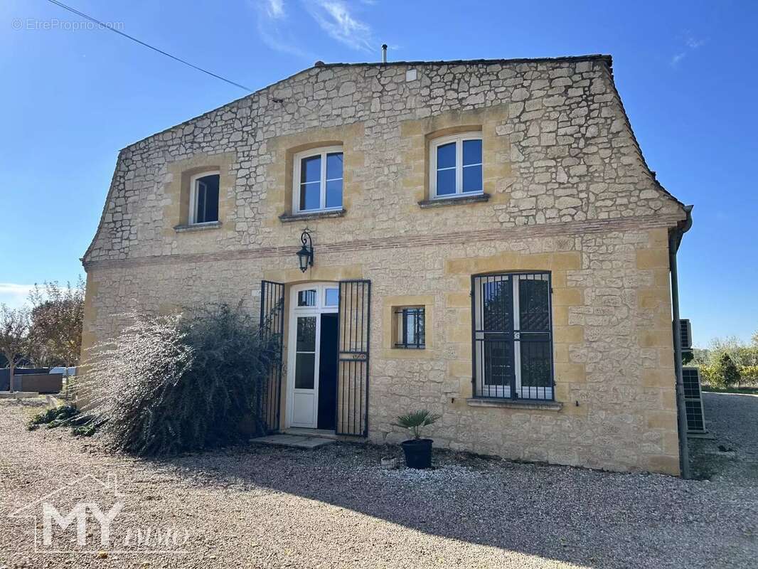 Maison à FOUGUEYROLLES