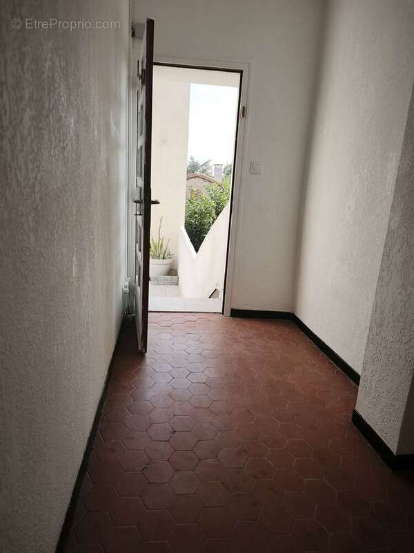 Maison 74 m² à Pia  - photo 8