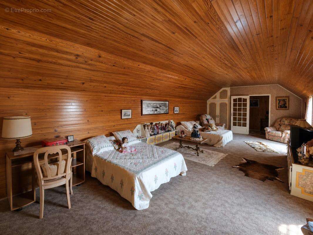 Maison de 5 pièces de 143 m² à Chevannes-Changy - photo 14