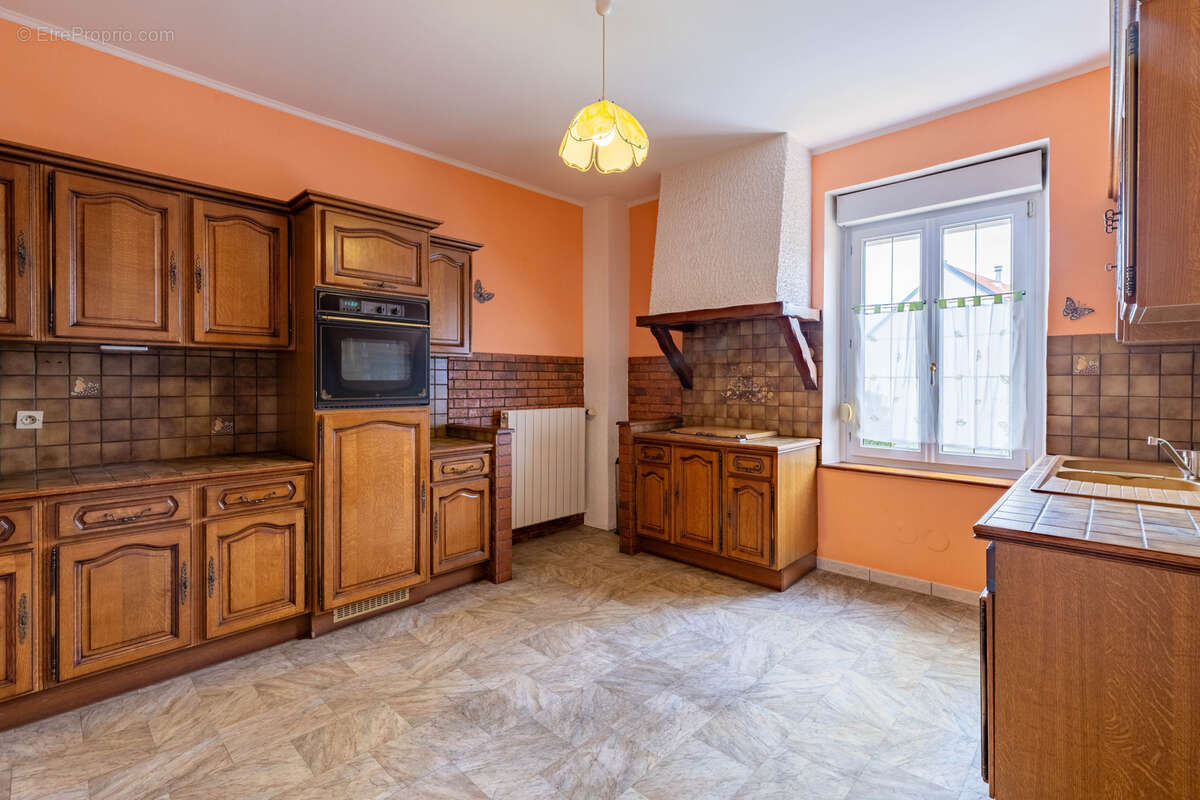 Maison à SAINTE-MARIE-AUX-CHENES