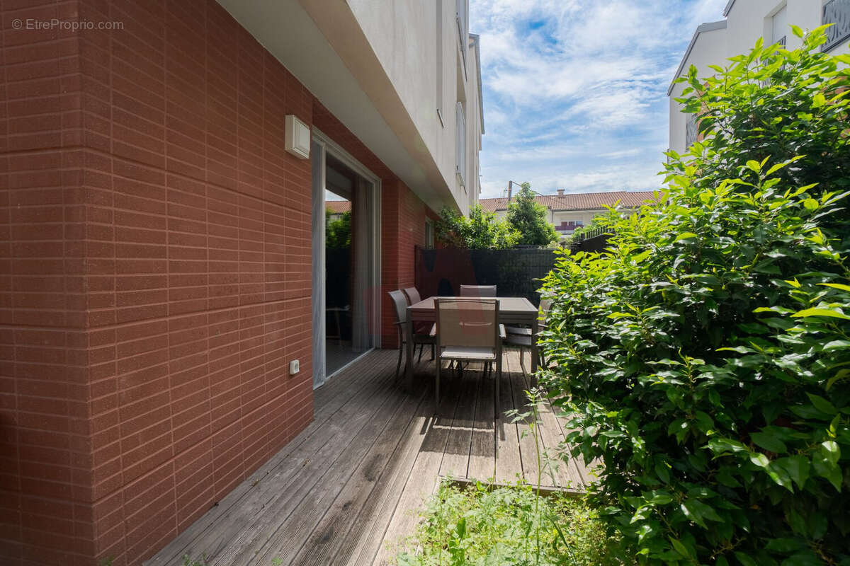 Appartement à SAINT-LAURENT-DE-MURE