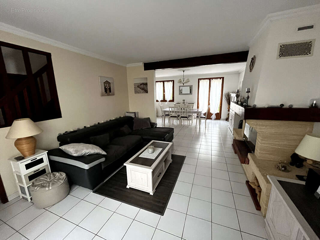 Maison à TESSANCOURT-SUR-AUBETTE