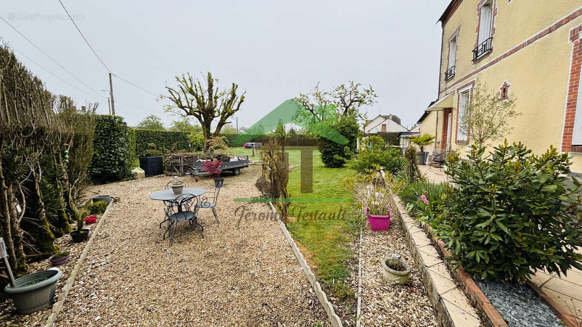 Maison à ARROU