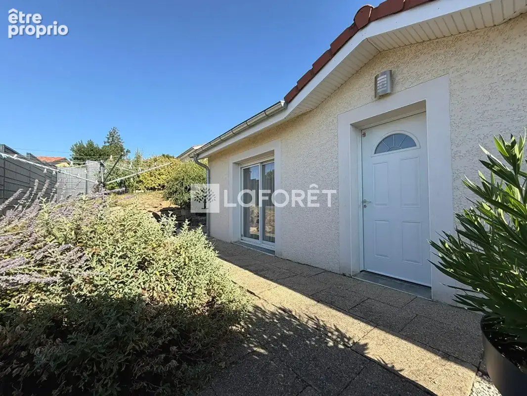 Maison à vendre Chanoz Chatenay 5 pièce(s) 101.35 m2 - photo 3