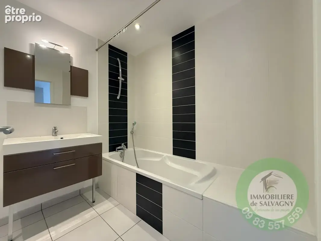 A vendre appartement T3 avec 2 parkings privatifs à Dommartin - photo 10