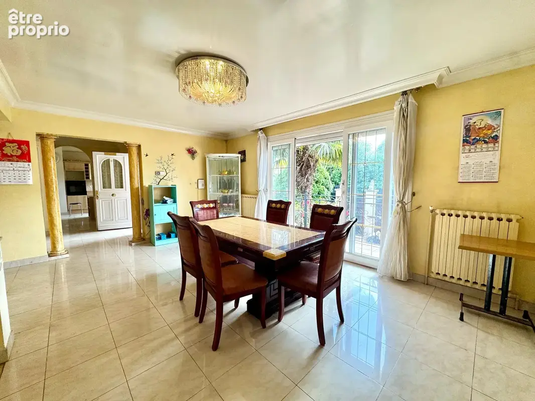 VILLAGE PARISIEN : superbe maison de standing ! - photo 5