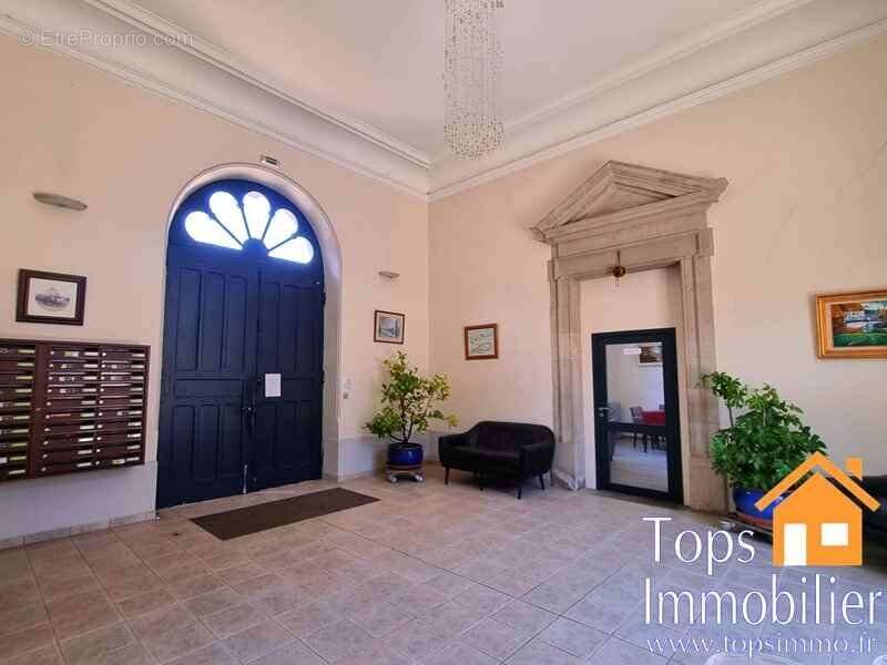 Appartement à VILLEFRANCHE-DE-ROUERGUE