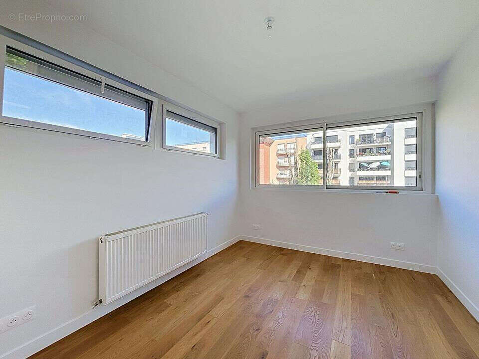 Appartement à SURESNES