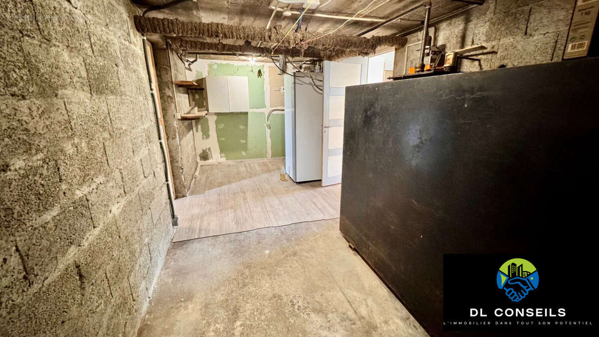 Maison à CHAZEY-BONS