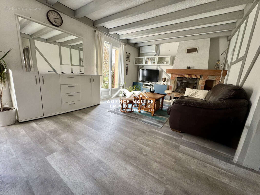 Maison à SAINT-GERMAIN-LES-CORBEIL