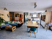 Maison à MONTPEZAT-SOUS-BAUZON