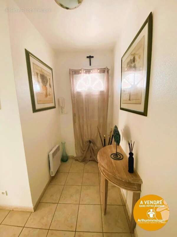 Maison à BORMES-LES-MIMOSAS