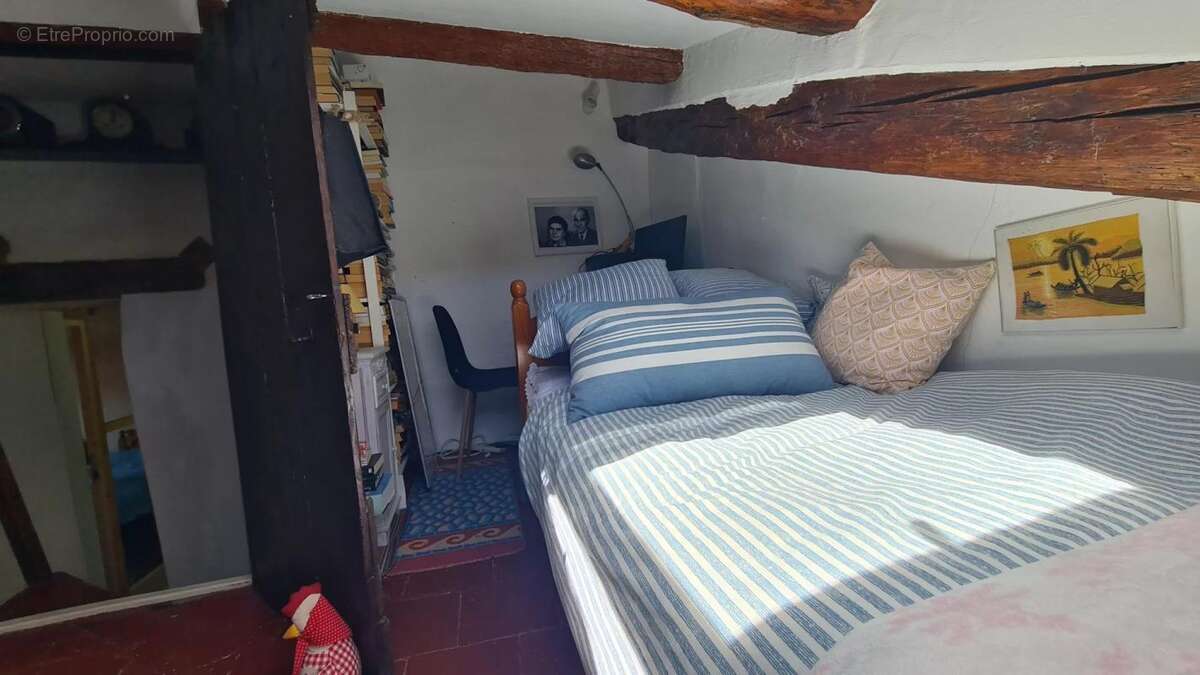 Maison à CABREROLLES