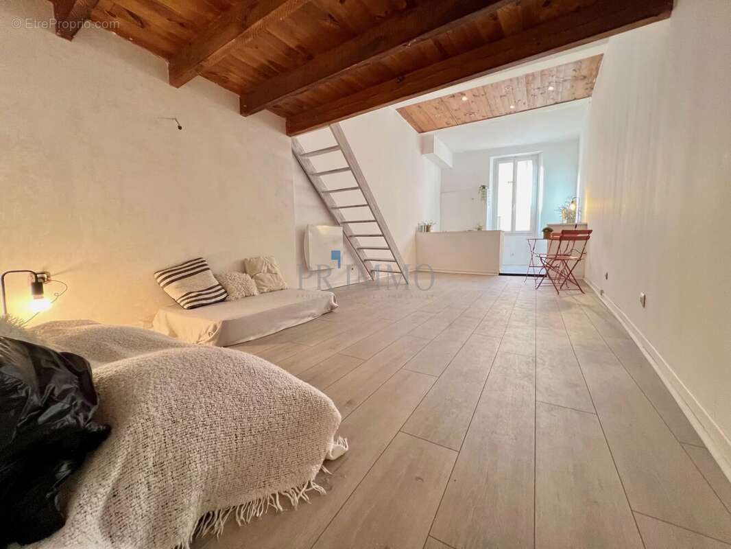 Appartement à FREJUS